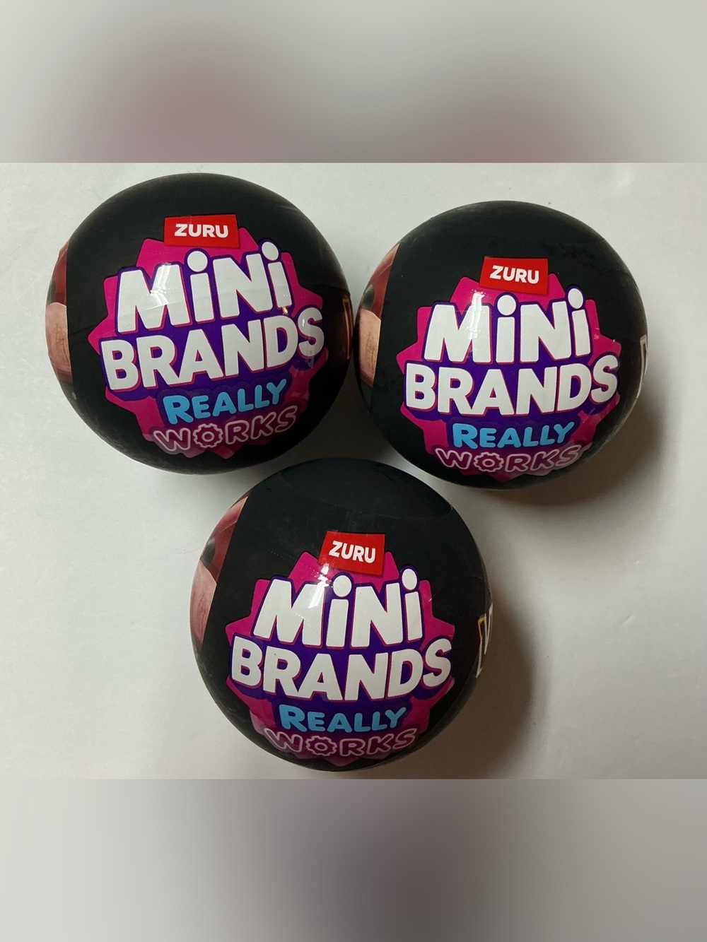 THREE/ Mini Brands Really Works Vinyl Playset Series 1 By ZURU